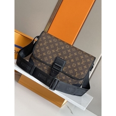 Mens Louis Vuitton Satchel Bags